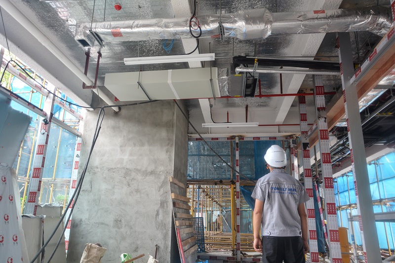 商用中央空調類(lèi)型大全：水系統VS氟系統，哪種更適合大型空間？?